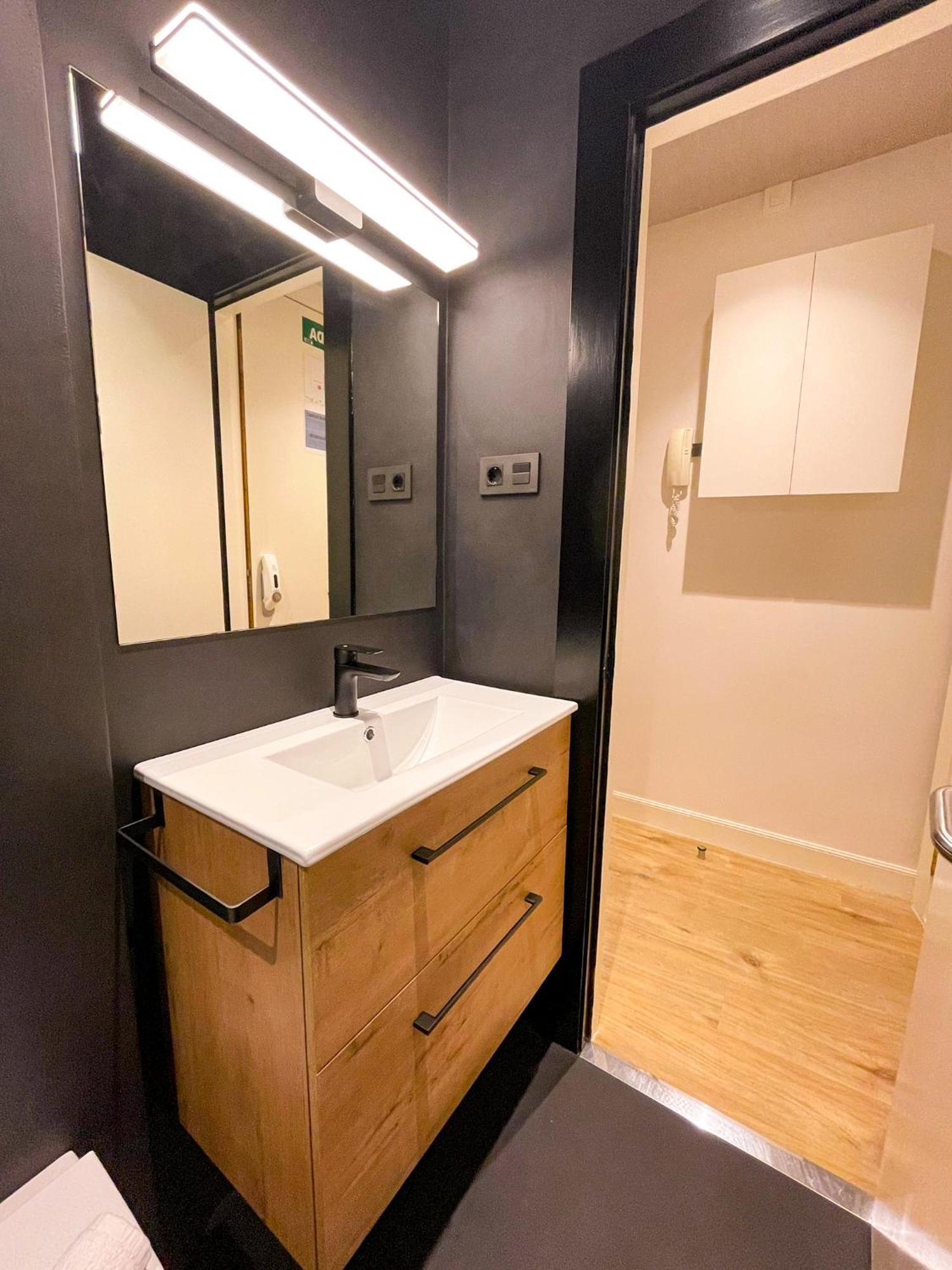 Vivienda Turistica En Bilbao La Vieja Con Wifi Y Parking Apartment Ngoại thất bức ảnh